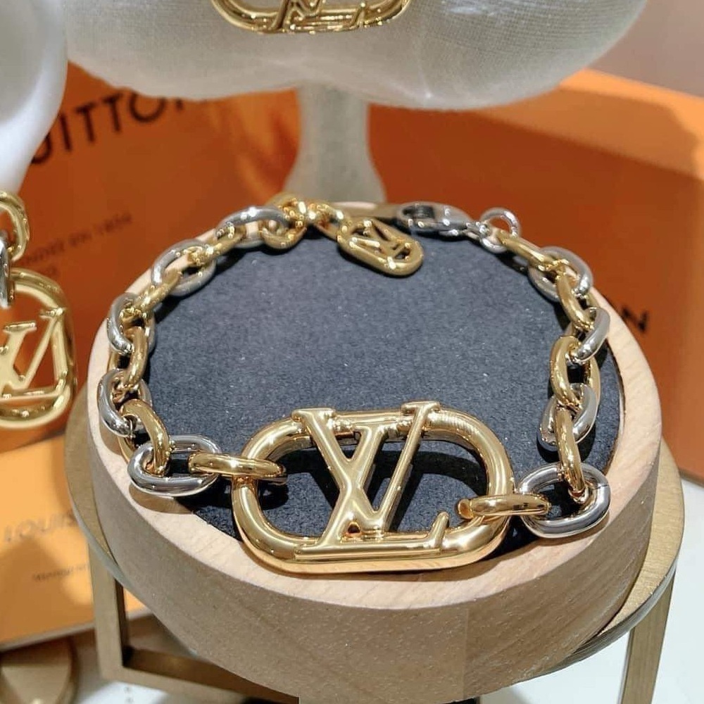 🔥FREE SHIPPING FASHION JEWELRY 🔥
